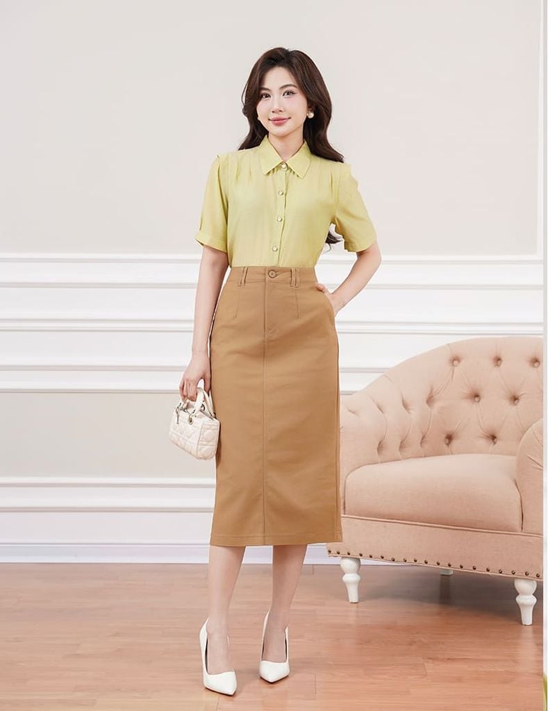 Áo sơ mi ngắn tay nữ vai xếp ly