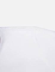 Áo thun ngắn tay cổ tròn nữ hình in trước ngực