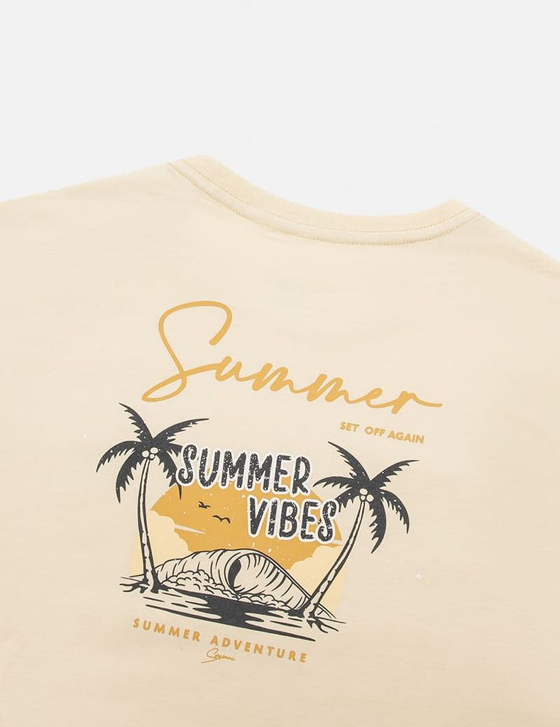 Áo thun ngắn tay cổ tròn nữ hình in trước ngực dáng suông rộng