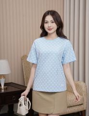 Áo T-shirt ngắn tay cổ tròn in monogram