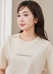 Áo t-shirt ngắn tay nữ cổ tròn in trước ngực