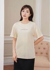 Áo t-shirt ngắn tay nữ cổ tròn in trước ngực