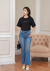 Áo t-shirt ngắn tay nữ cổ tròn in trước ngực
