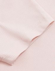 Áo thun nữ ngắn tay cổ tròn ngực thêu