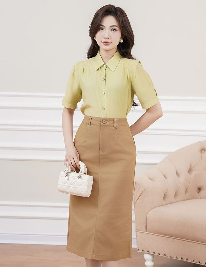 Chân váy khaki nữ dáng đứng xẻ sau
