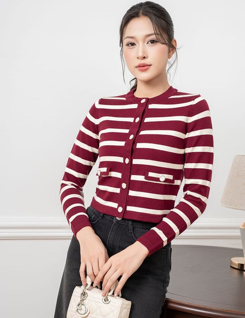 Áo khoác len nữ cổ tròn cài cúc