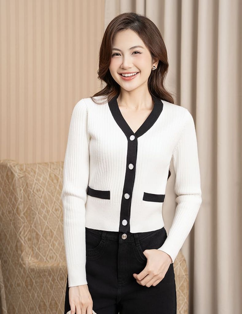 Áo khoác len nữ nẹp cổ thân vải phối