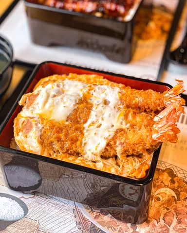  Cơm Tôm Chiên Trứng Kiểu Nhật (Ebikatsu Jyu) 
