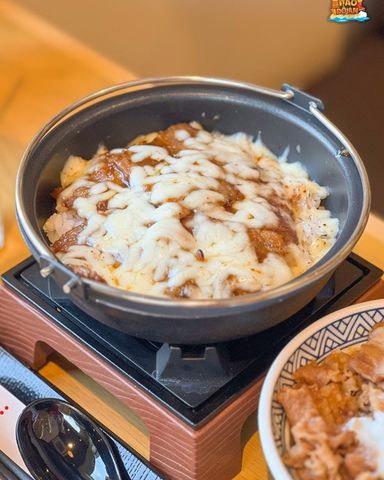  Cơm Thố Bò Nướng & Phô Mai (Beef Yakiniku & Cheese Pot) 
