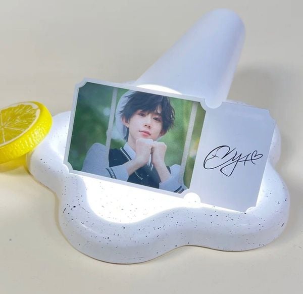  [GOM ORDER]  GƯƠNG CHIẾU ĐÈN F4 