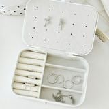  [PRE-ORDER] TỔ SỐ LIỆU - VƯƠNG LỖ KIỆT - SET CÁ HEO MÂY THÍCH TẮM 