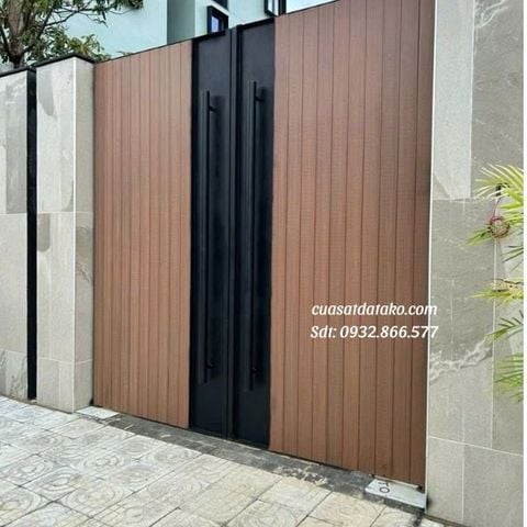 Cổng gỗ nhựa ngoài trời tự động