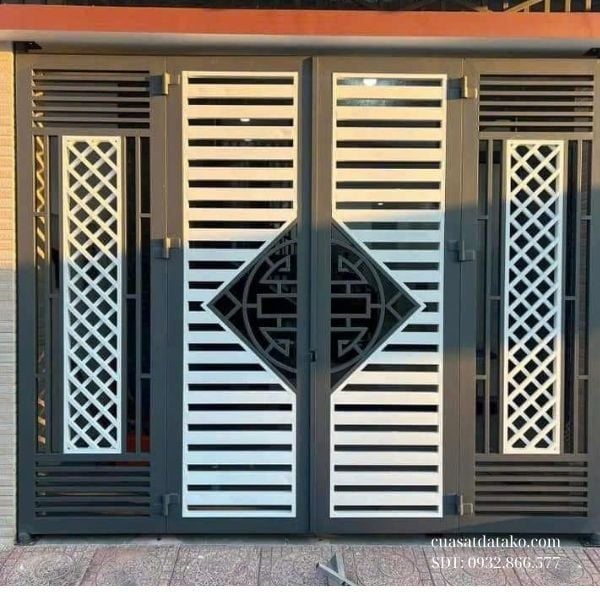 mẫu cửa cổng 4 cánh đơn giản đẹp