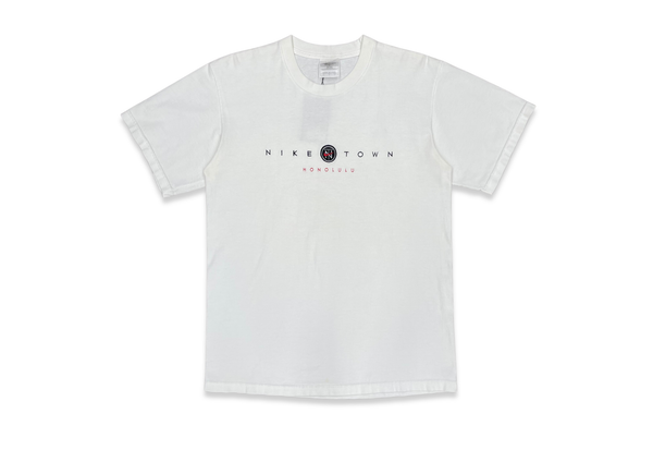  Vintage 90s Nike Town Honolulu White Tee 