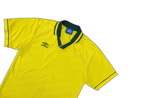  Vintage 90’s Umbro Football Jersey Yellow 