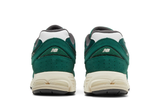  New Balance 2002R Nightwatch Green 