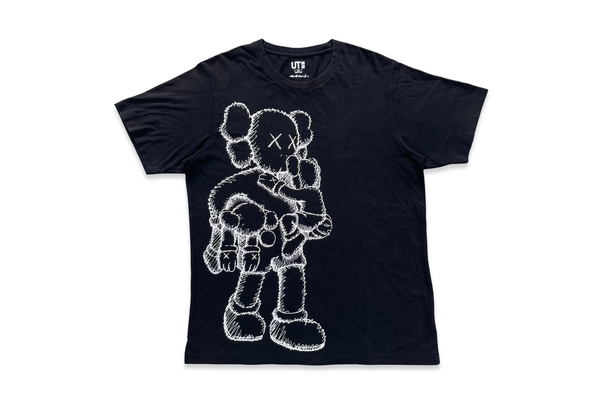  KAWS x Uniqlo Clean Slate Black Tee 