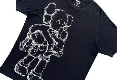  KAWS x Uniqlo Clean Slate Black Tee 