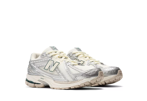  New Balance 1906R Silver Metallic Sea Salt 