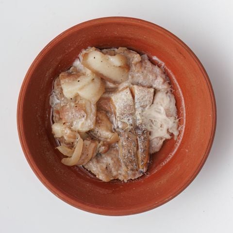  Thịt Chưng Cá Mặn/ Steamed Salted Fish and Pork/ 咸魚蒸肉餅飯 