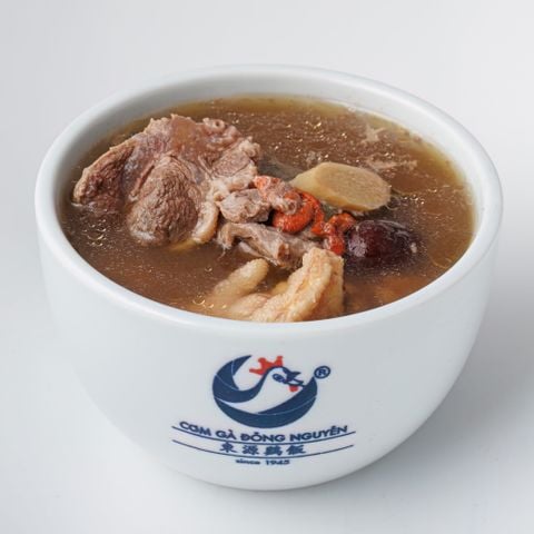  Bắp Bò Tiềm Táo Đỏ Kỷ Tử/ Beef shanks, biffin and wolfberry soup/ 杞子燉牛腱 