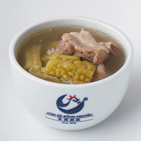  Khổ Qua Tiềm Sườn/ Bitter melon and pork ribs soup/ 凉瓜排骨燉湯 