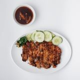  Sườn Chiên Hắc Xì Dầu/ Fried pork chop with dark soy sauce/ 香煎豬扒 