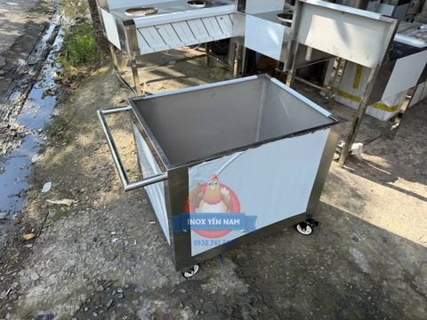  Xe Đẩy Inox chứa rác CR857 