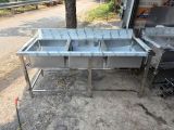  Chậu Rửa Công Nghiệp 3 Hộc 6 chân SS1878 