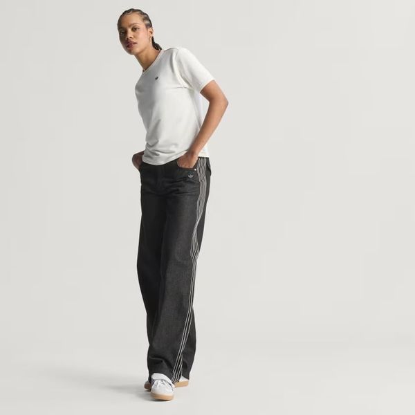 Áo T-shirt adidas Premium Essentials Nữ - JW3654