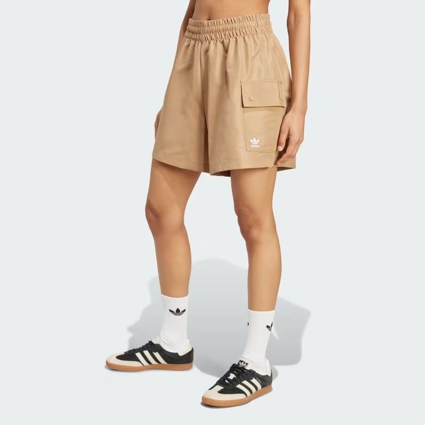 Quần short adidas Cargo Essentials Nữ - JY2612