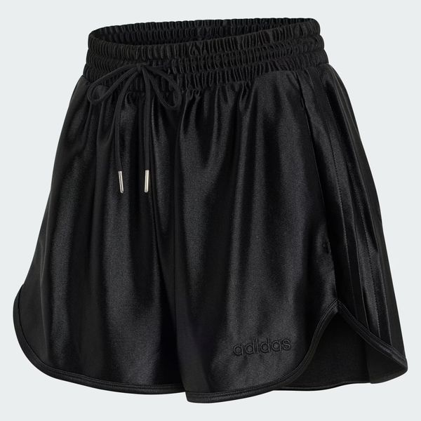 Quần short adidas Seasonal Essentials Nữ - KH1605