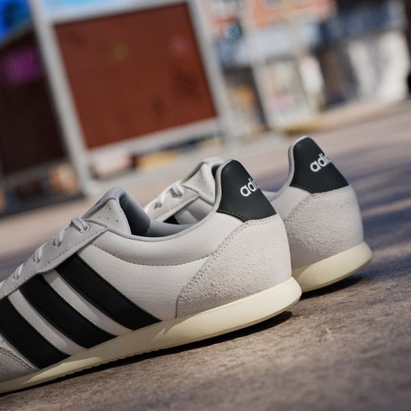 Giày thời trang adidas Barreda Lo Nam - JR4618