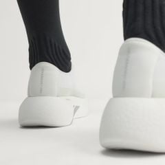 Giày chạy bộ adidas Hyperboost Edge Nữ - KI4426