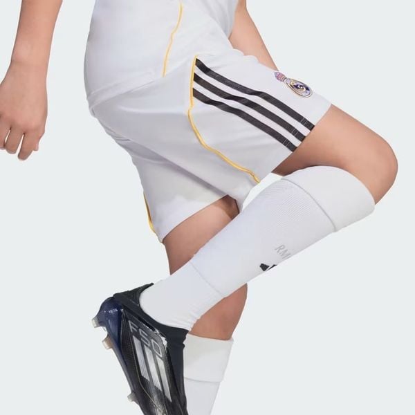 Quần short trẻ em bóng đá adidas Sân nhà Real Madrid 25/26 Unisex - JN8878