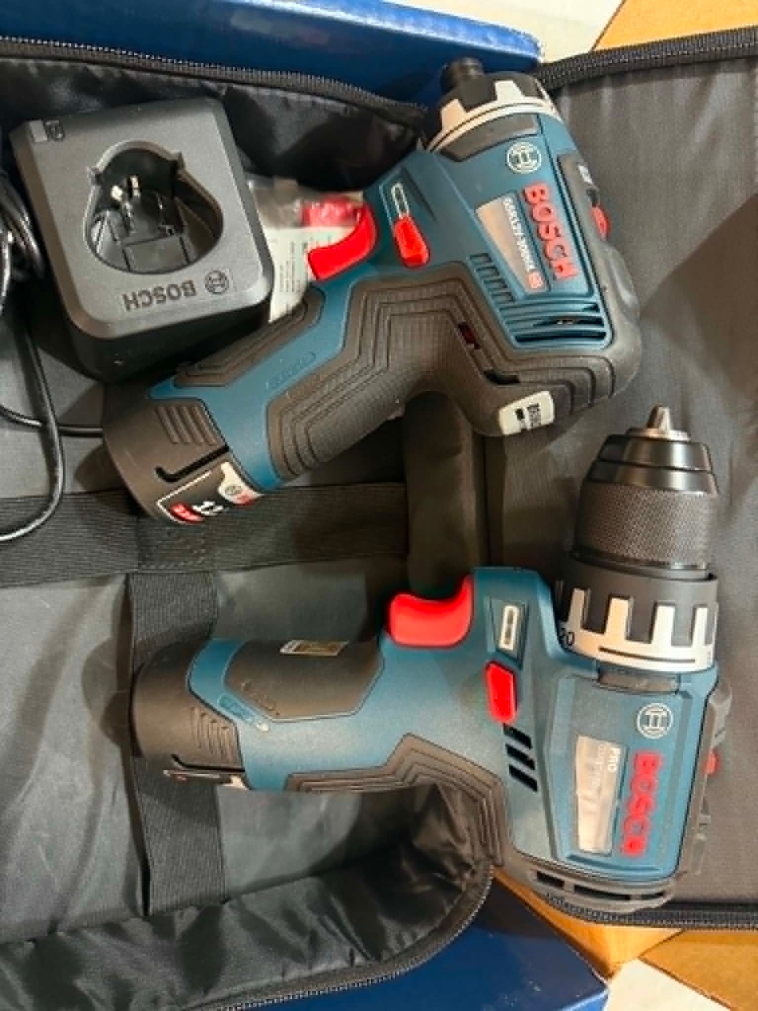 Combo Bosch GSR12V-300HX khoan bosch GSR12V-31 new 2 pin 1 sac