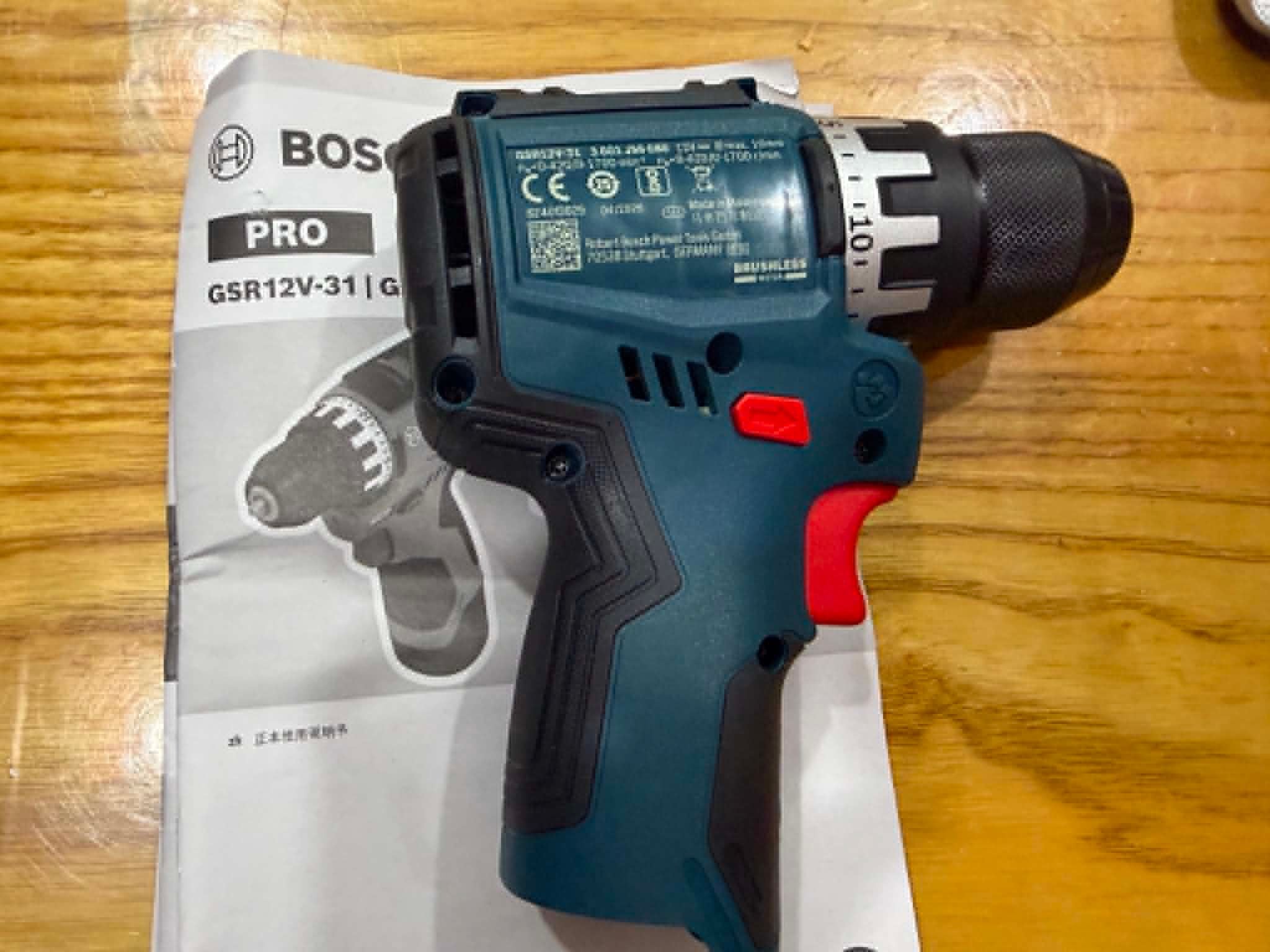 Máy khoan vặn vít Bosch GSR 12V-30