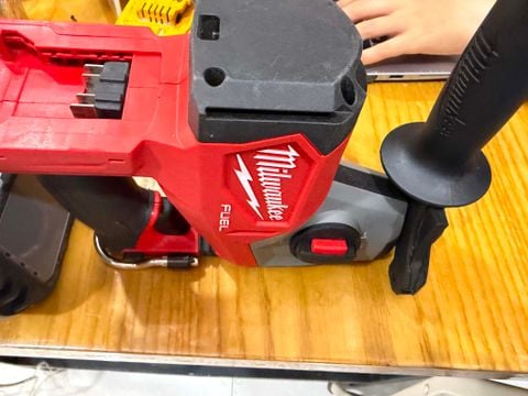 Máy khoan 3 chức năng Milwaukee 2908 Milwaukee FHAC16 lướt