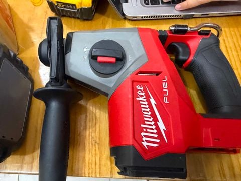 Máy khoan 3 chức năng Milwaukee 2908 Milwaukee FHAC16 lướt
