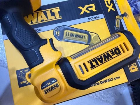 Đèn Led Dùng Pin 20V DeWalt DCL050