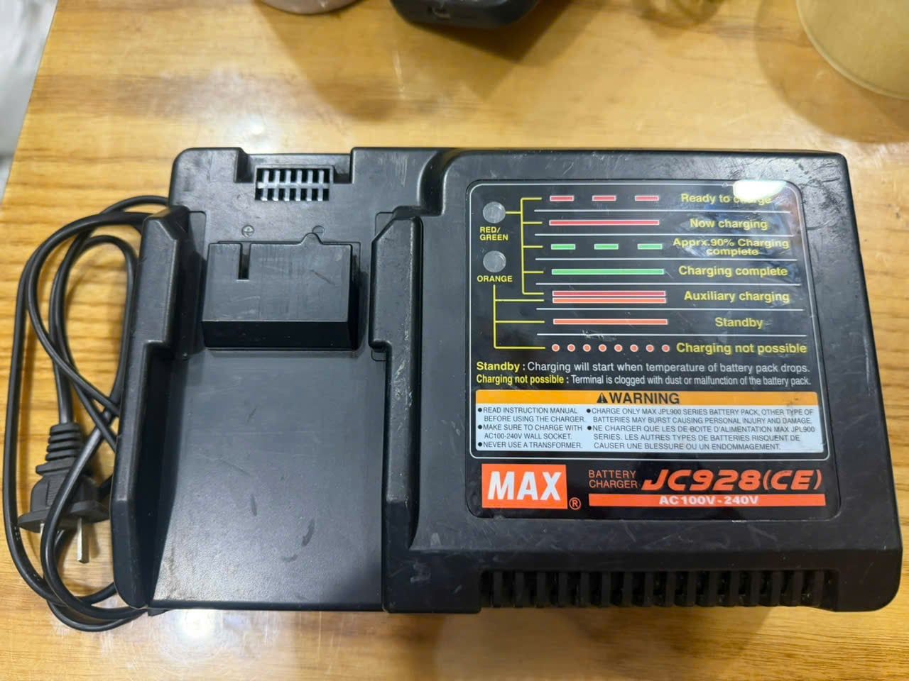 Sạc MAX JC-928 (sạc nhanh cho pin Max 7.2V, 10.8V,14.4v,18v, 21.6V, 25.2v, 28.8V)