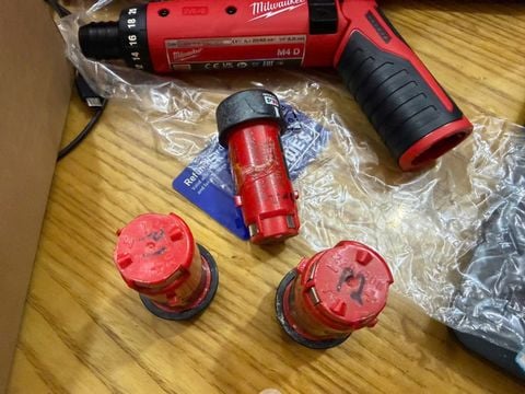 Vỏ mạch Milwaukee M4 48-11-2001