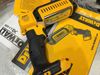 Đèn Led Dùng Pin 20V DeWalt DCL050