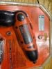 Máy vặn vít dùng pin BLACK+DECKER Li2000 với tính năng xoay tay cầm 3 vị trí tiện lợi.