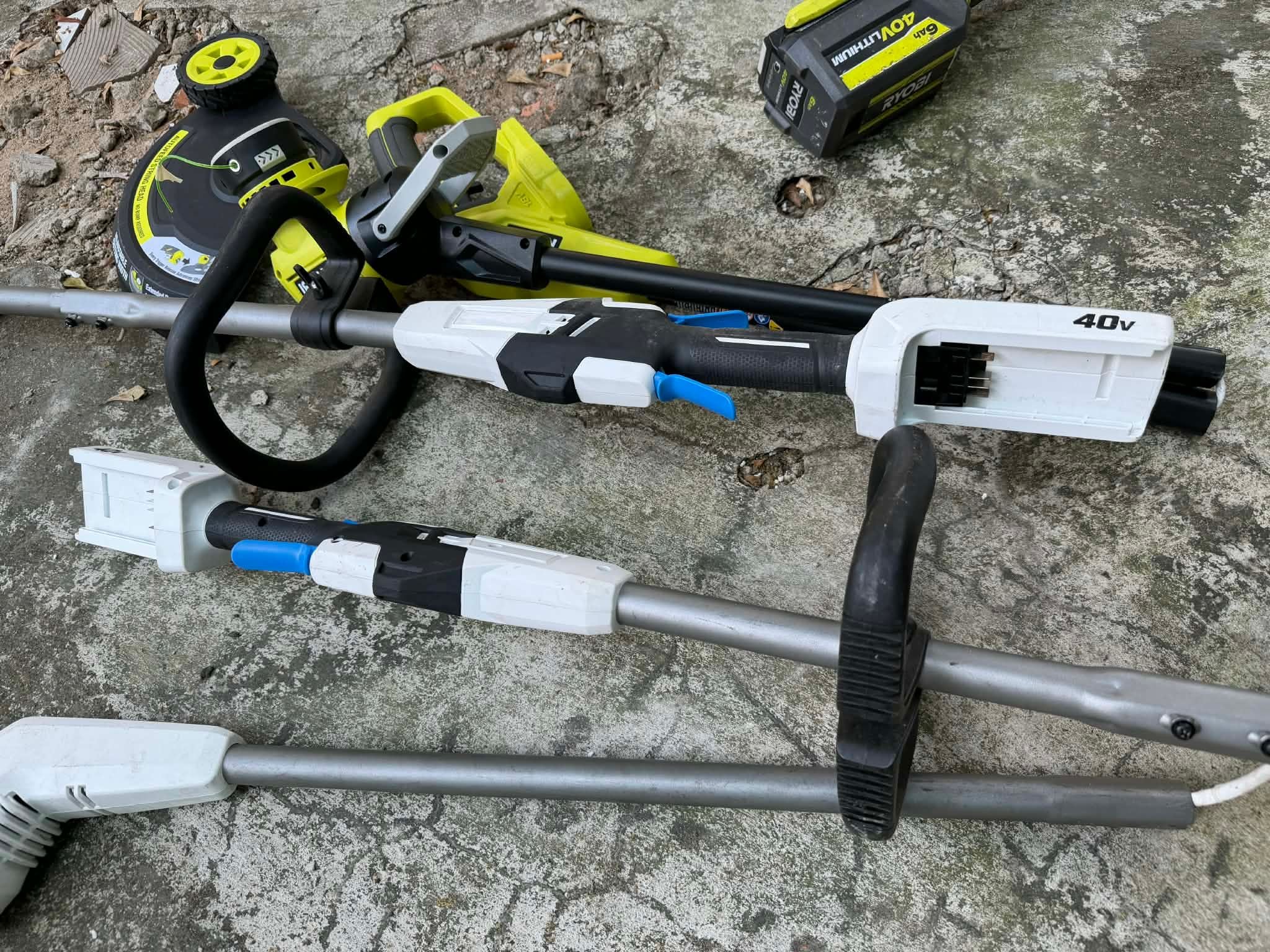 Thanh lý máy cắt cỏ hart 40v cũ chưa sử dụng