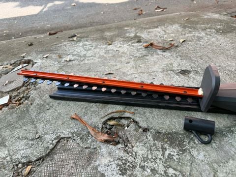 Tỉa rào Ryobi RYHDG88VNM EXPAND-IT new