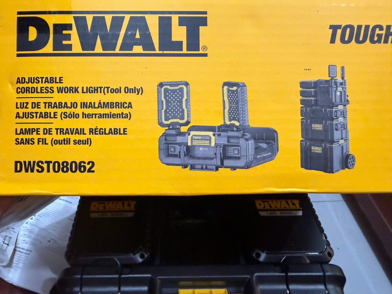 đèn dewalt DWST08062 led
