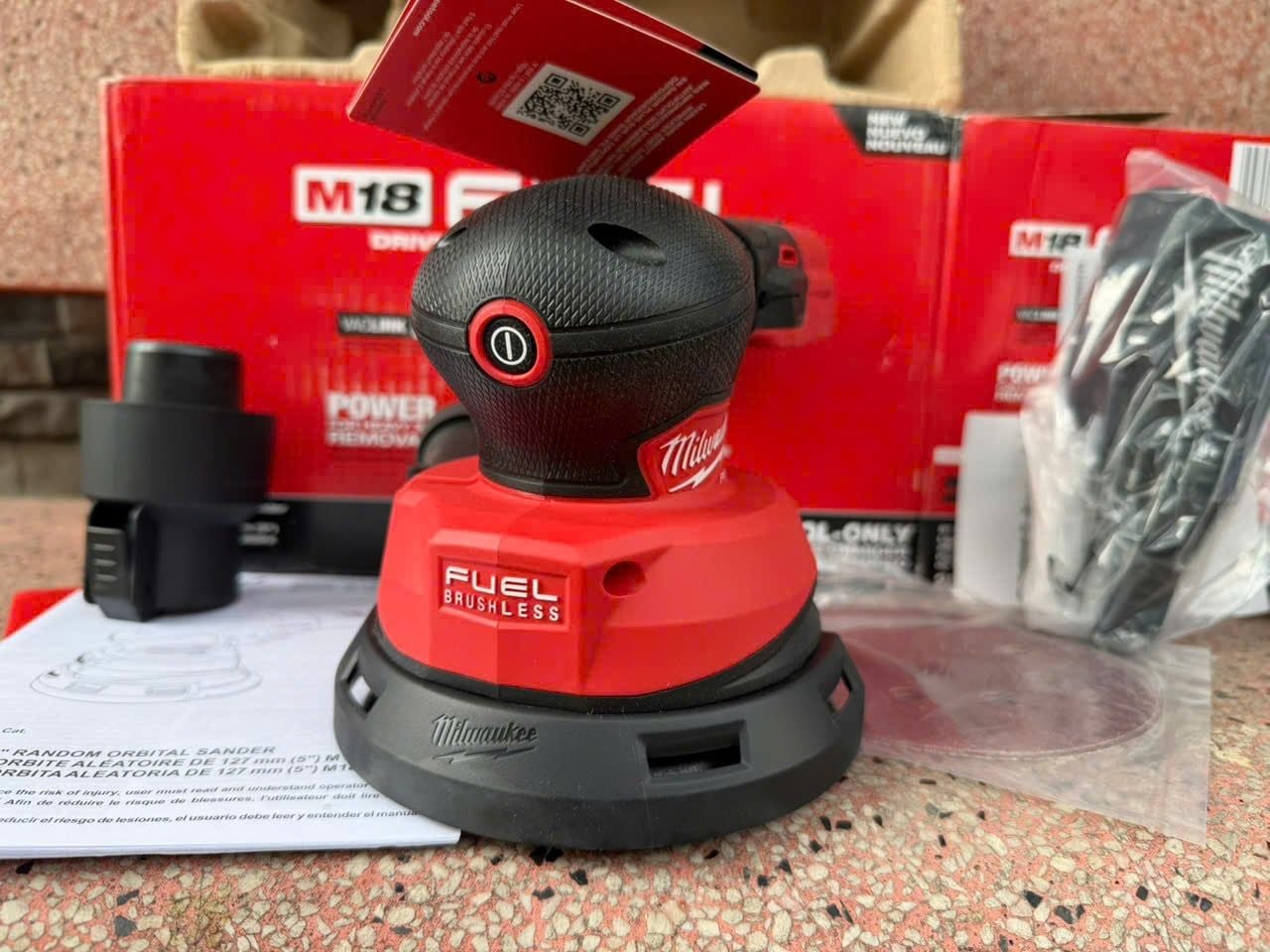 MÁY CHÀ NHÁM  MILWAUKEE 2837-20