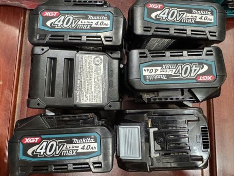 Pin makita 40v 4Ah giá đẹp siêu lướt usa về