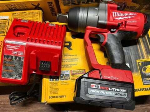 Combo máy siết bu lông Milwaukee M18 2867